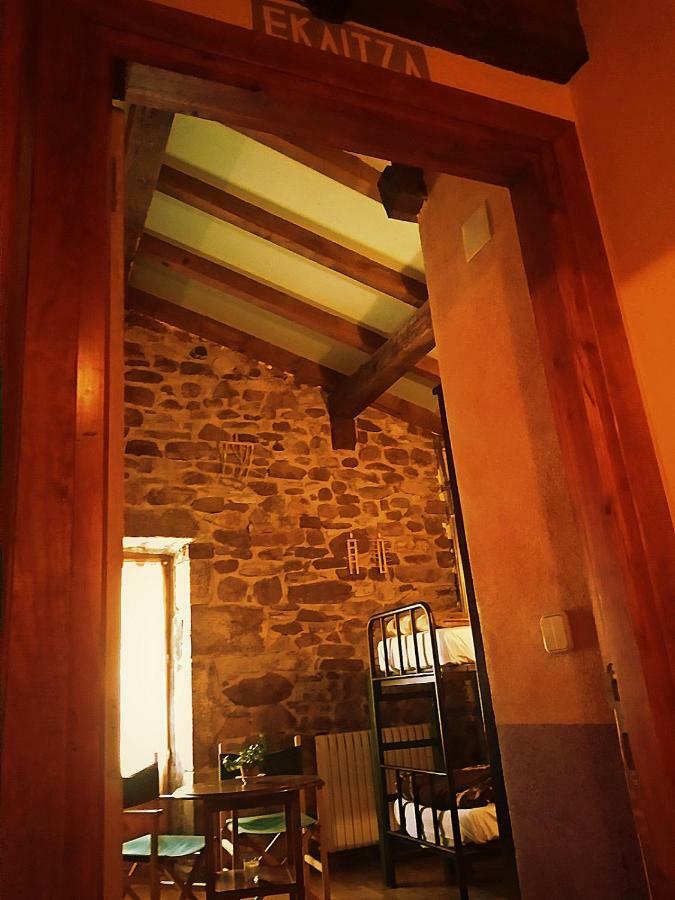 Albergue Olasenea Aterpea Zubieta Exterior photo